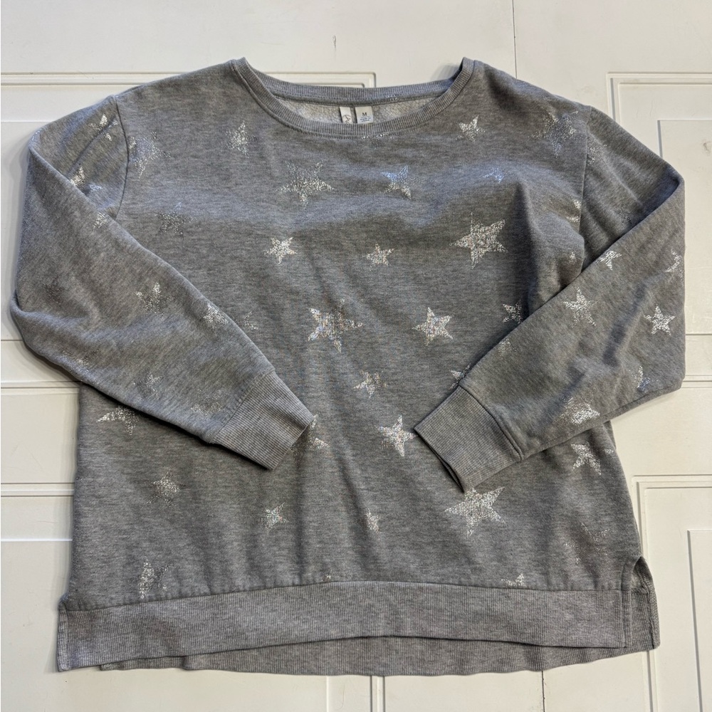 C Active Women’s Sz Medium Gray Star Pattern Sweater Sweatshirt